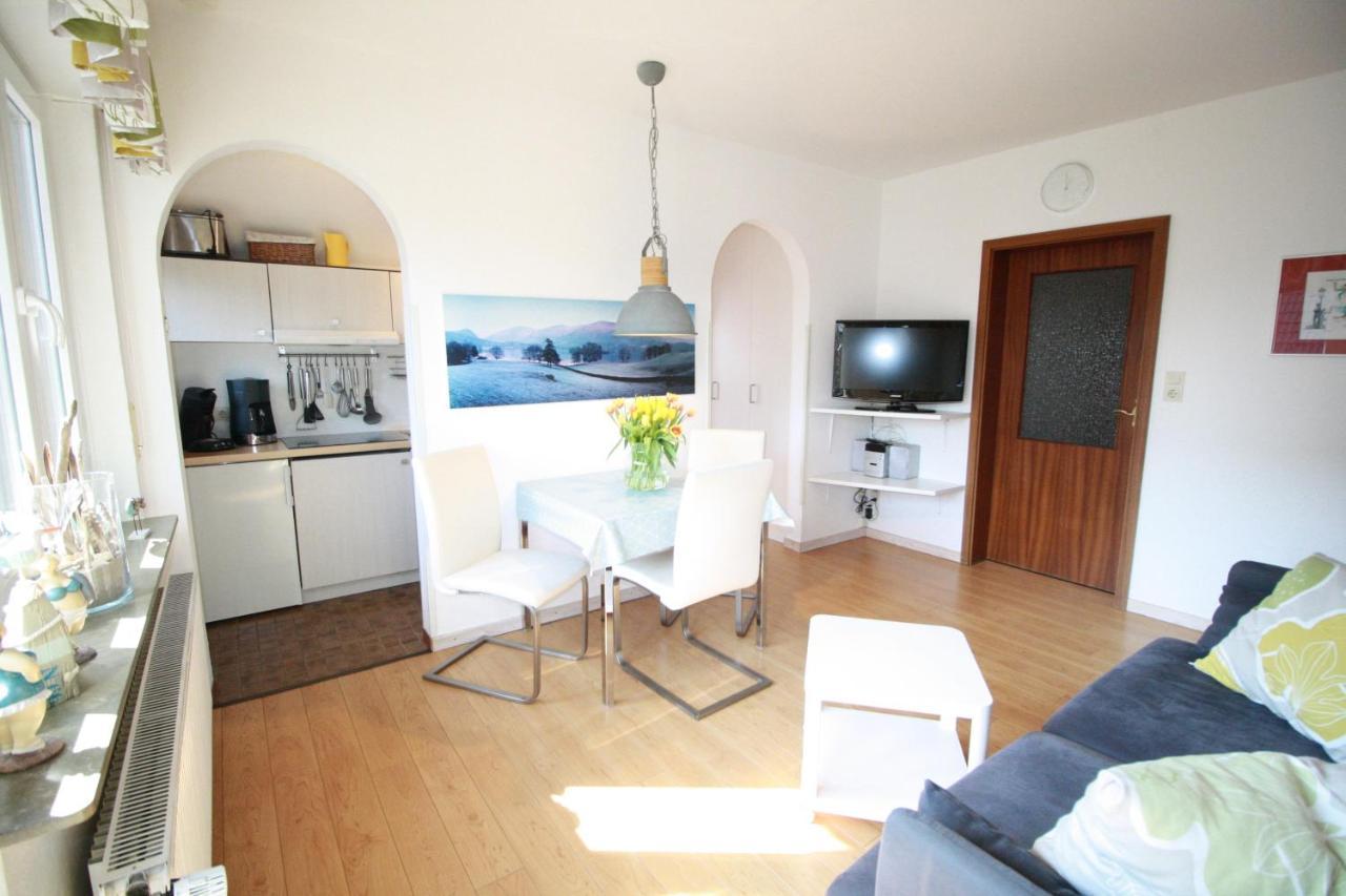 Haus Schilling Lejlighed Esens Eksteriør billede