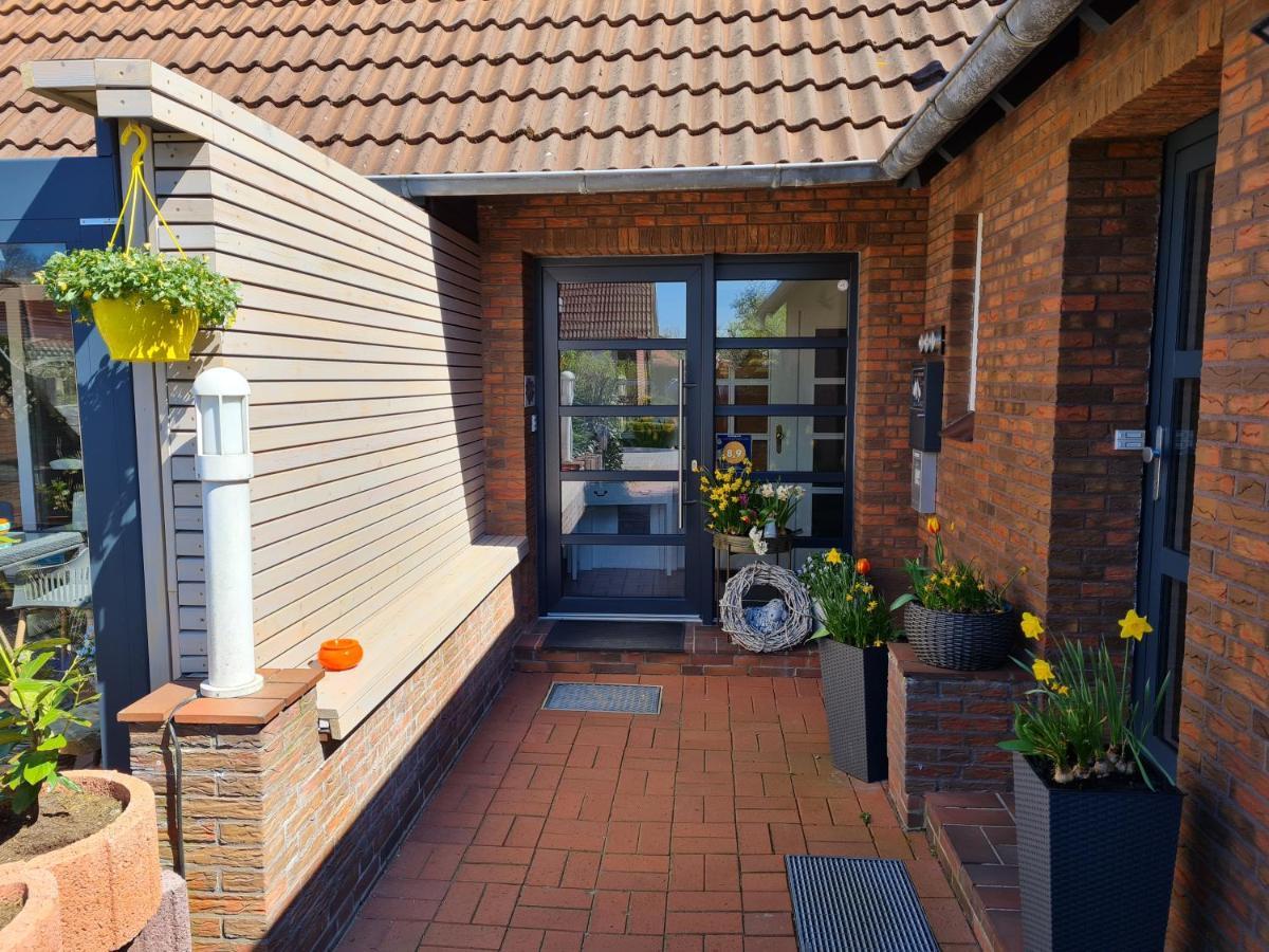 Haus Schilling Lejlighed Esens Eksteriør billede